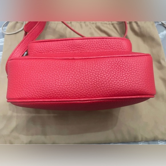 Burberry Camera Bag - Picture 6 of 13